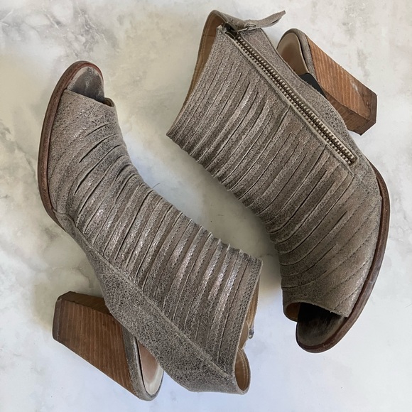 PAUL GREEN Cayanne Peep-toe Bootie Metallic Smoke Etched Leather Size 6.5 - Picture 3 of 10